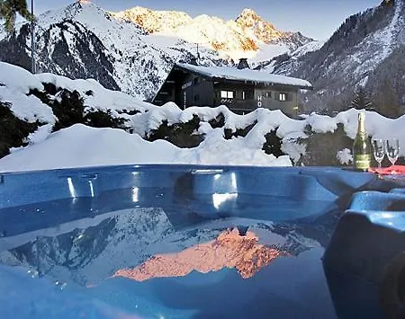 Les Chosalets Sleeps 8