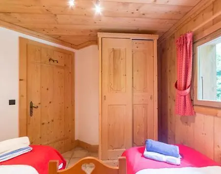 Les Chosalets Sleeps 8